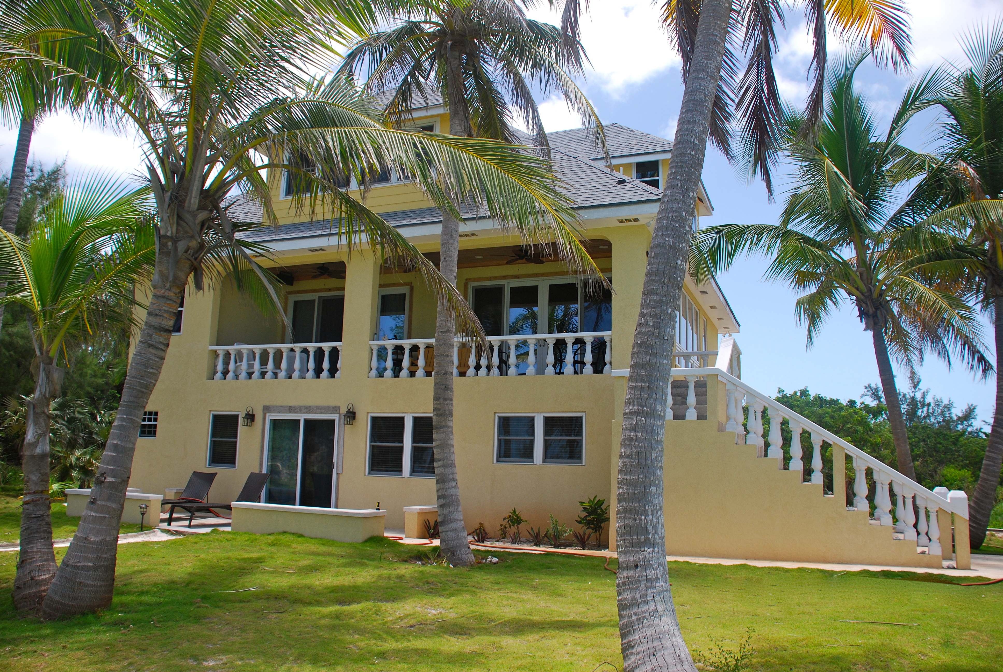 Beach side view of Jolly Mon house