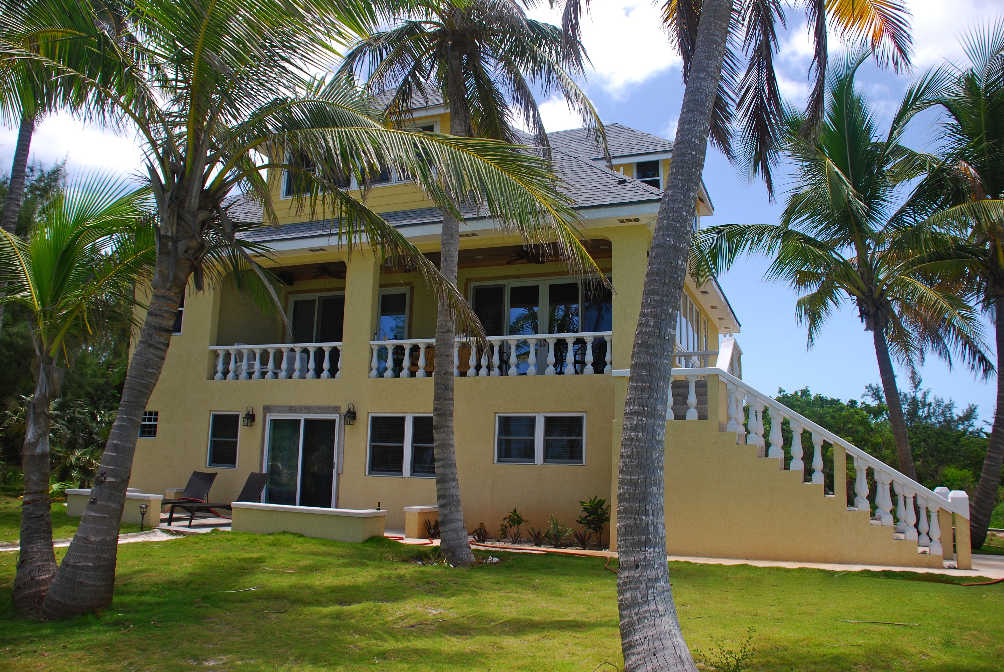Beach side view of Jolly Mon house